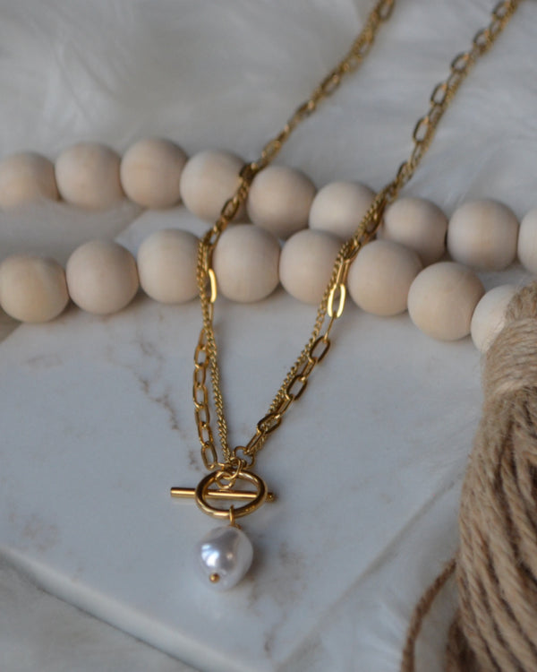 Pearl-fect Gold Necklace