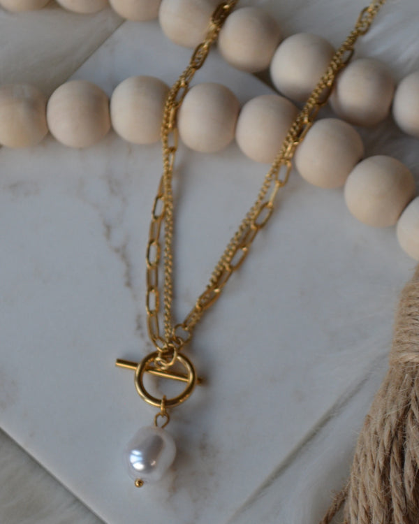 Pearl-fect Gold Necklace